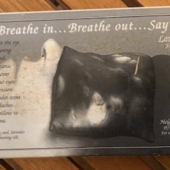 Helga's Lavender Scented Eye Pillow - Picture 2 of 5